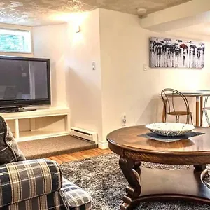 Cozy 5mins To Dt Apartment Victoria