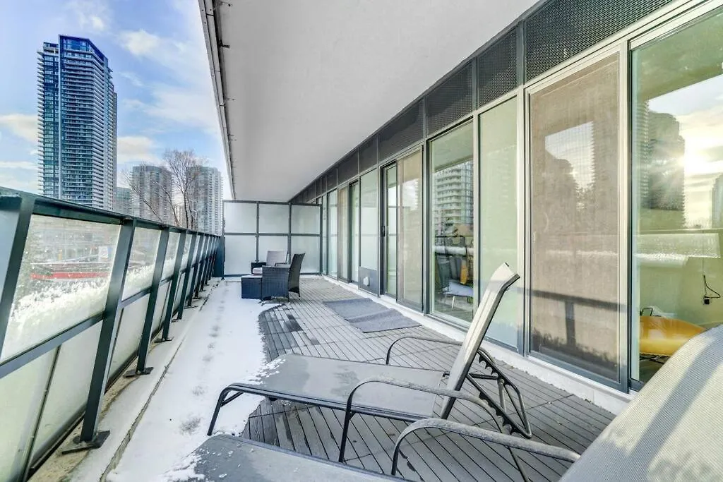 Waterfront Luxury Condo Toronto
